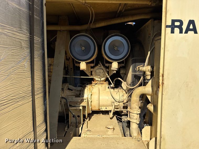 image for item FC4511 Ingersoll Rand 825 air compressor
