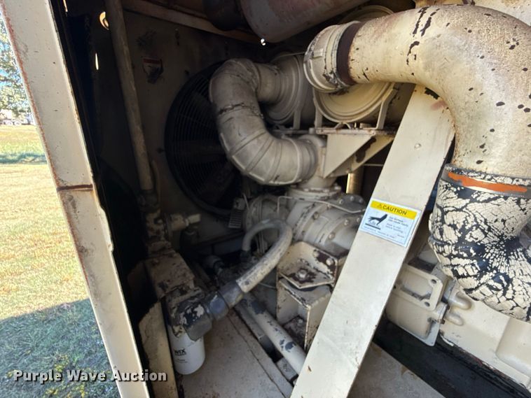 image for item FC4511 Ingersoll Rand 825 air compressor