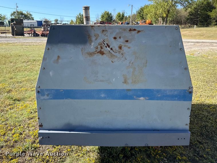 image for item FC4512 1994 LeRoi 0185JD-E air compressor
