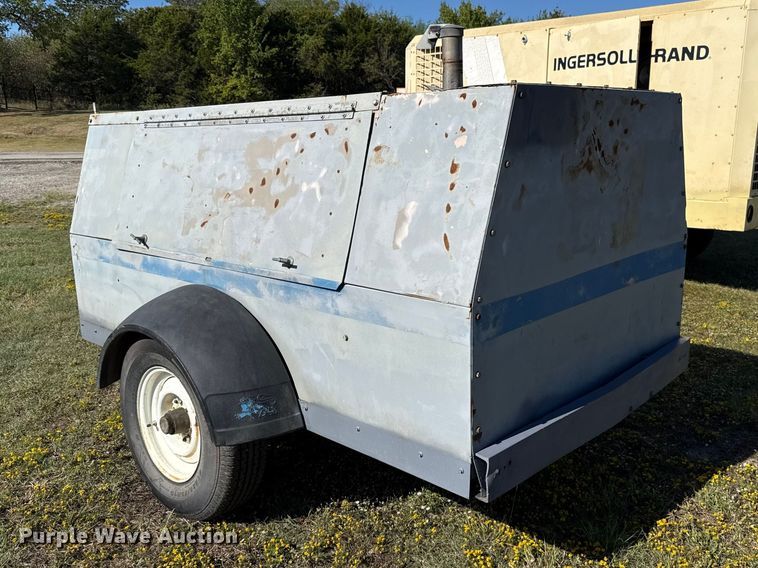 image for item FC4512 1994 LeRoi 0185JD-E air compressor