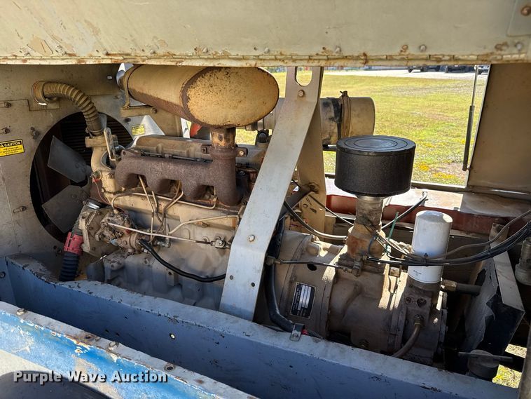 image for item FC4512 1994 LeRoi 0185JD-E air compressor