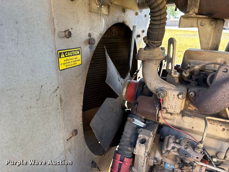 image for item FC4512 1994 LeRoi 0185JD-E air compressor