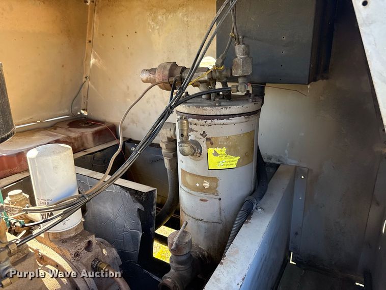 image for item FC4512 1994 LeRoi 0185JD-E air compressor