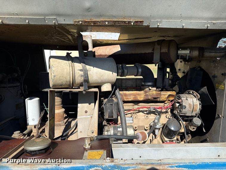 image for item FC4512 1994 LeRoi 0185JD-E air compressor