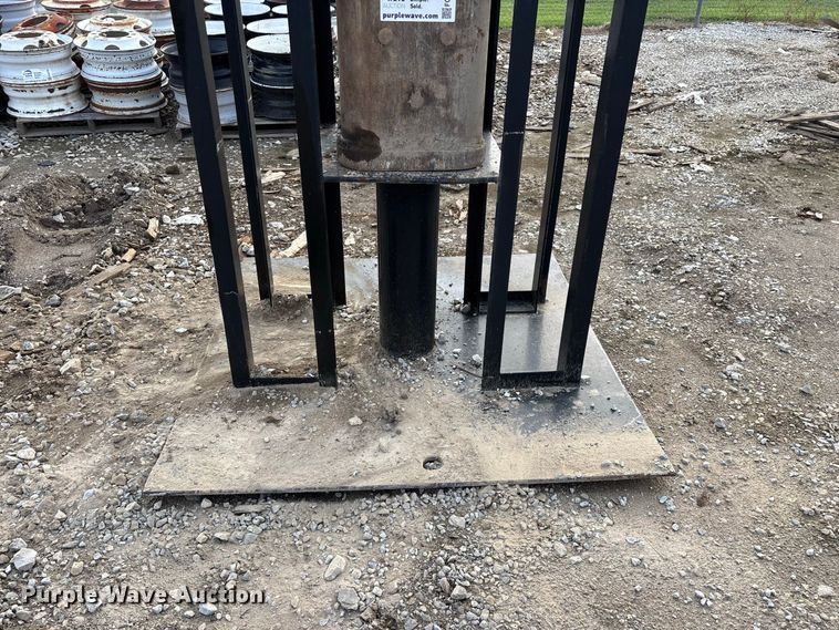 image for item FG0729 Caterpillar H140DS excavator breaker