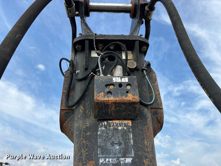 image for item FG0729 Caterpillar H140DS excavator breaker