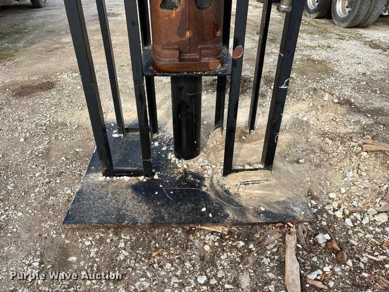image for item FG0729 Caterpillar H140DS excavator breaker