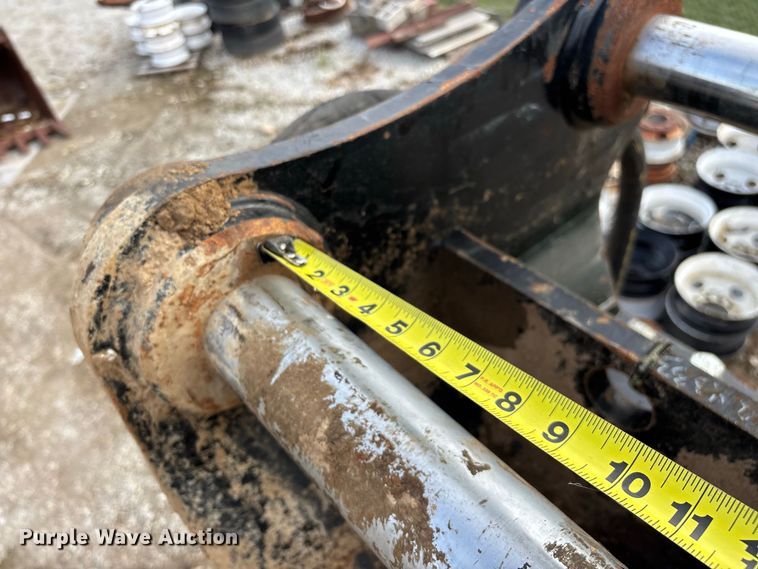image for item FG0729 Caterpillar H140DS excavator breaker