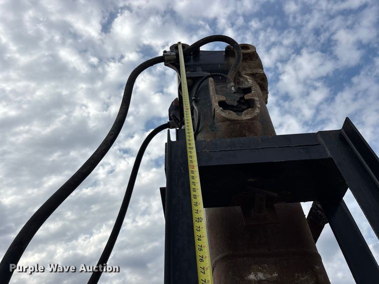 image for item FG0729 Caterpillar H140DS excavator breaker