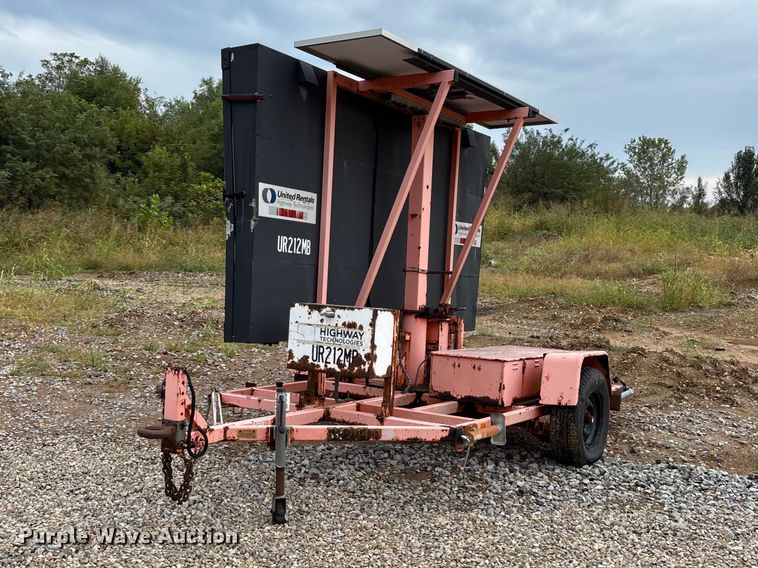 image for item FG0743 2003 Wanco arrow board trailer