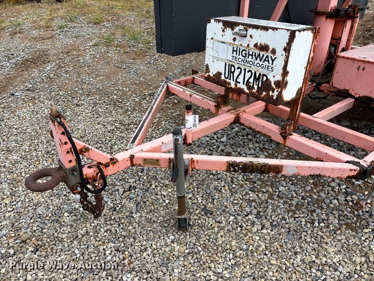image for item FG0743 2003 Wanco arrow board trailer