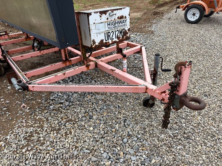 image for item FG0743 2003 Wanco arrow board trailer