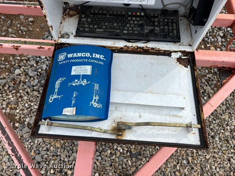 image for item FG0743 2003 Wanco arrow board trailer