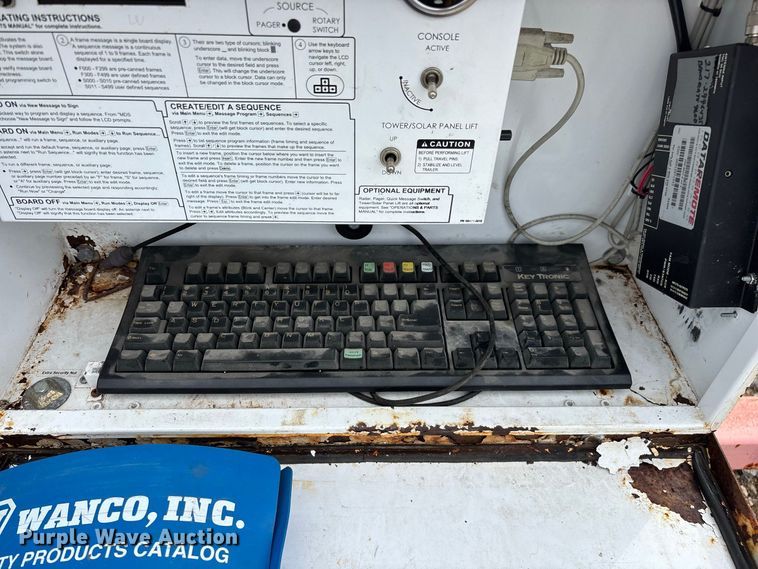 image for item FG0743 2003 Wanco arrow board trailer