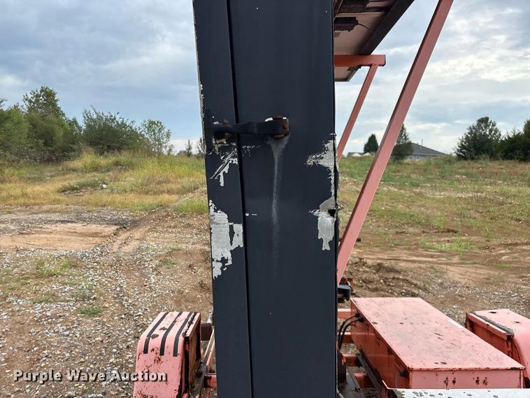 image for item FG0743 2003 Wanco arrow board trailer