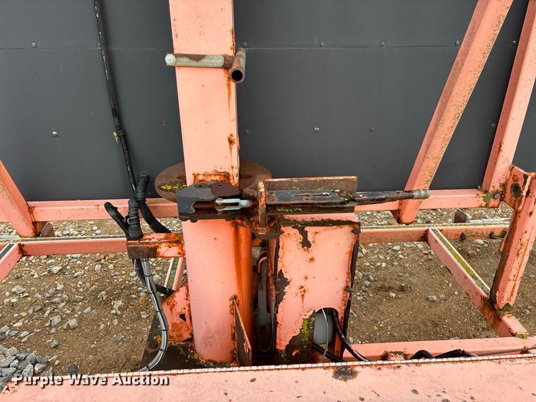 image for item FG0743 2003 Wanco arrow board trailer