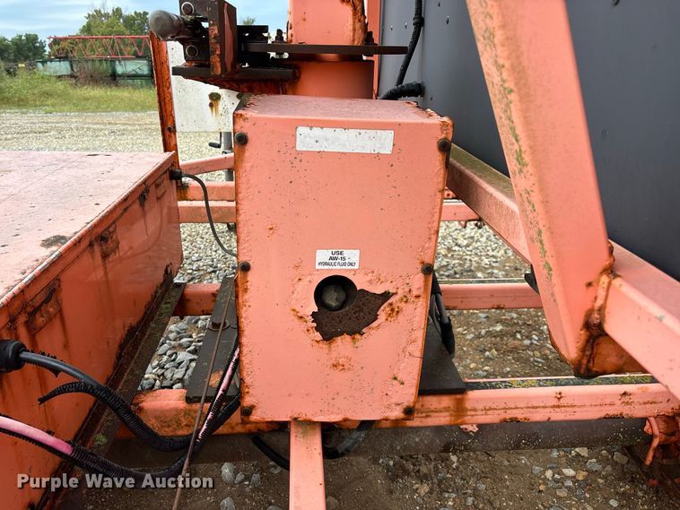 image for item FG0743 2003 Wanco arrow board trailer
