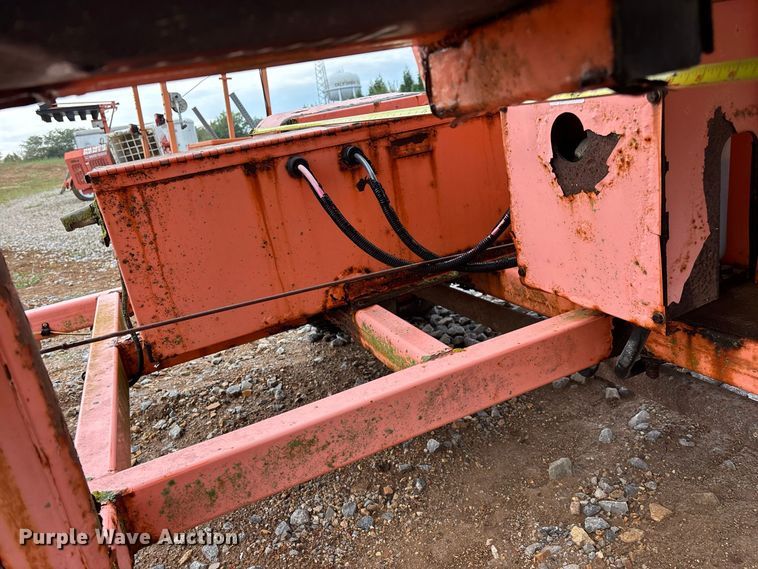 image for item FG0743 2003 Wanco arrow board trailer
