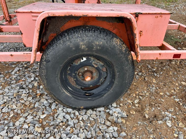 image for item FG0743 2003 Wanco arrow board trailer