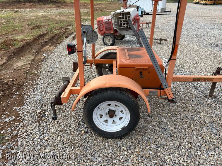 image for item FG0744 Ver-Mac arrow board trailer