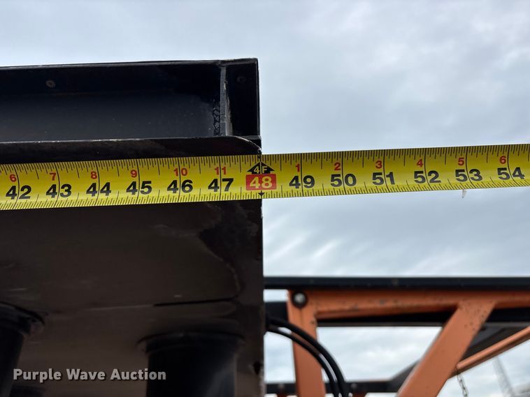 image for item FG0744 Ver-Mac arrow board trailer