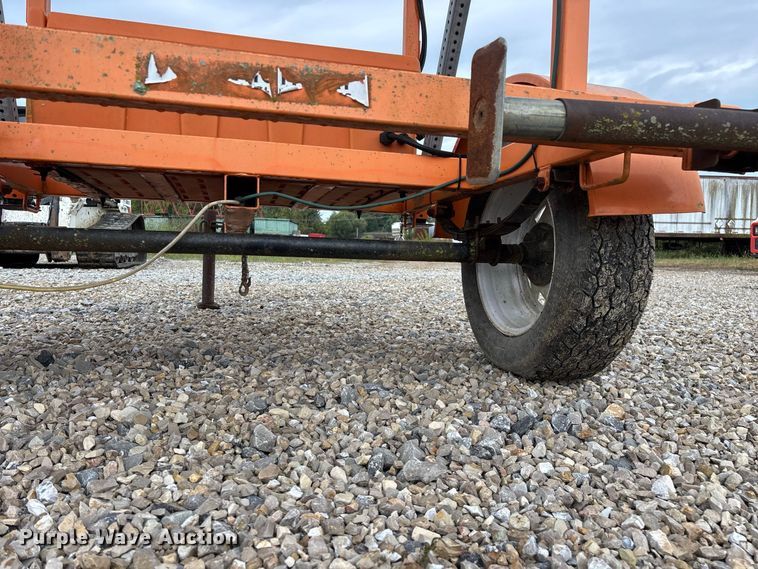 image for item FG0744 Ver-Mac arrow board trailer