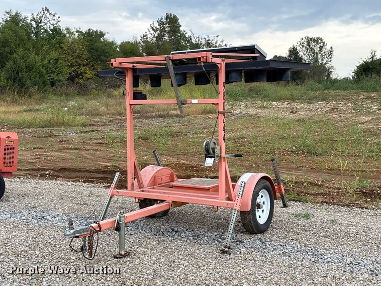 image for item FG0746 2011 Wanco arrow board trailer