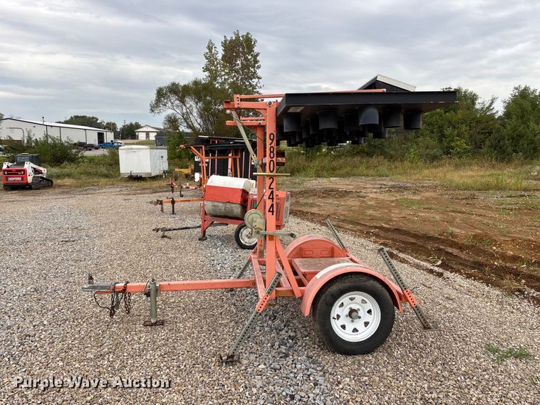 image for item FG0746 2011 Wanco arrow board trailer