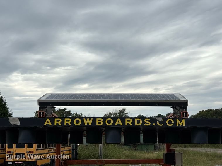 image for item FG0746 2011 Wanco arrow board trailer