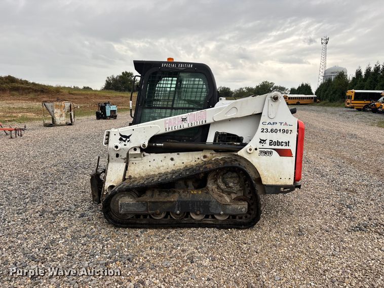 image for item FG0748 Bobcat T630 Farm Tough Special Edition tracked skid steer loader