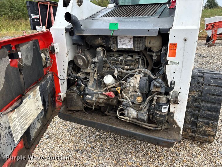 image for item FG0748 Bobcat T630 Farm Tough Special Edition tracked skid steer loader