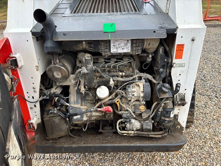 image for item FG0748 Bobcat T630 Farm Tough Special Edition tracked skid steer loader