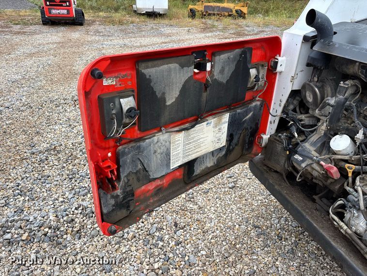image for item FG0748 Bobcat T630 Farm Tough Special Edition tracked skid steer loader