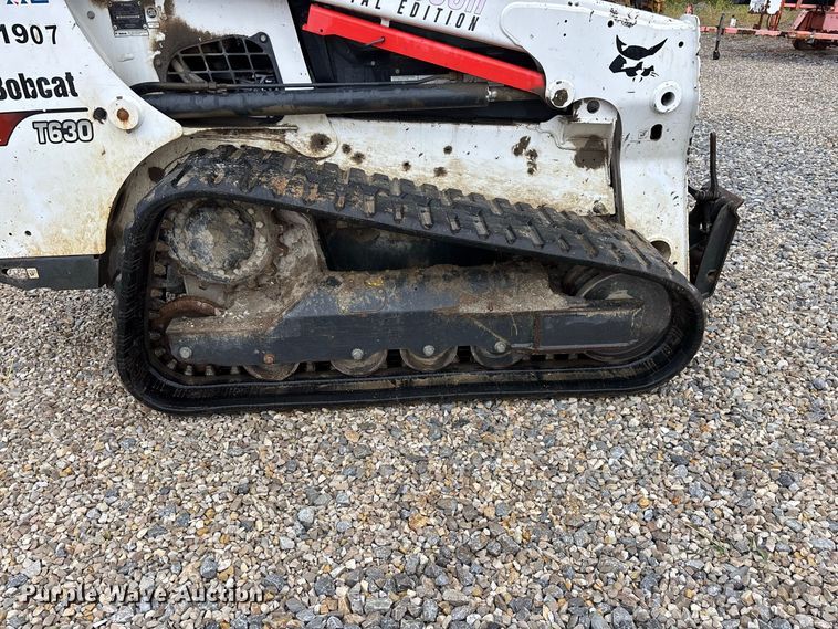 image for item FG0748 Bobcat T630 Farm Tough Special Edition tracked skid steer loader