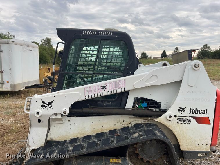 image for item FG0750 2019 Bobcat T630 Farm Tough Special Edition tracked skid steer loader