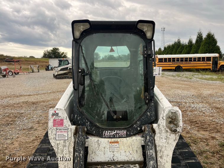 image for item FG0750 2019 Bobcat T630 Farm Tough Special Edition tracked skid steer loader