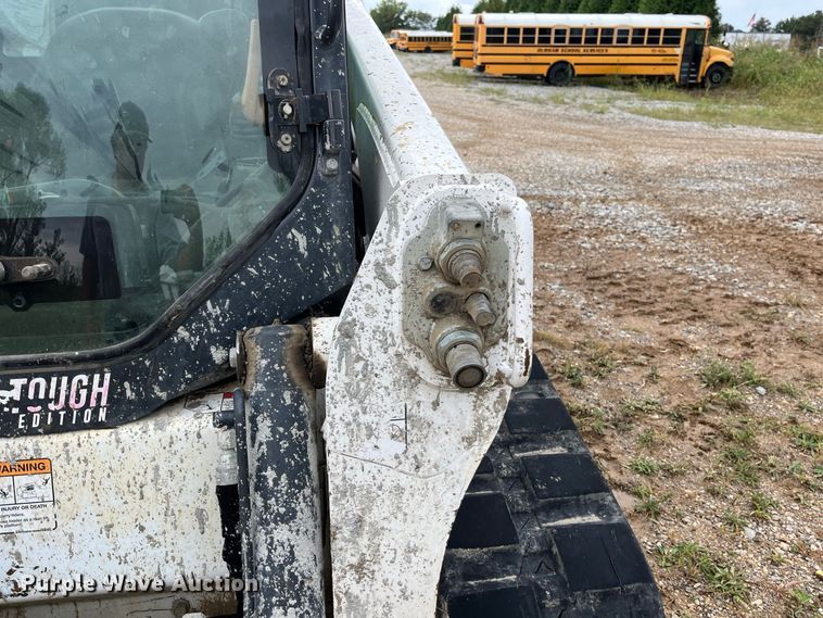 image for item FG0750 2019 Bobcat T630 Farm Tough Special Edition tracked skid steer loader