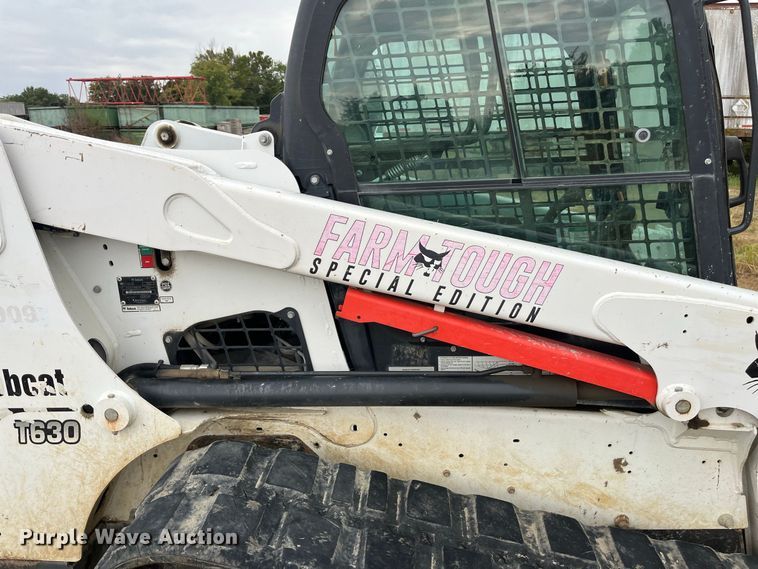 image for item FG0750 2019 Bobcat T630 Farm Tough Special Edition tracked skid steer loader
