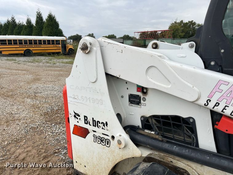 image for item FG0750 2019 Bobcat T630 Farm Tough Special Edition tracked skid steer loader