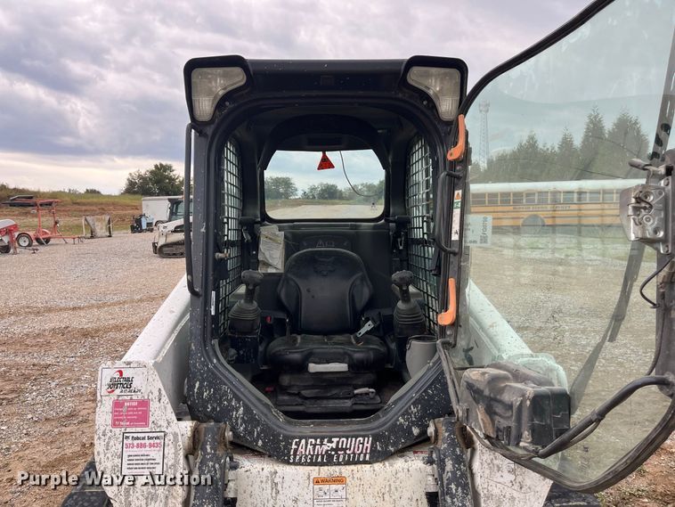 image for item FG0750 2019 Bobcat T630 Farm Tough Special Edition tracked skid steer loader