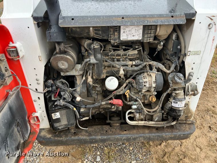 image for item FG0750 2019 Bobcat T630 Farm Tough Special Edition tracked skid steer loader