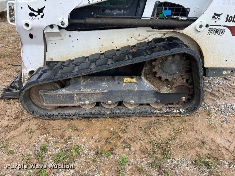 image for item FG0750 2019 Bobcat T630 Farm Tough Special Edition tracked skid steer loader