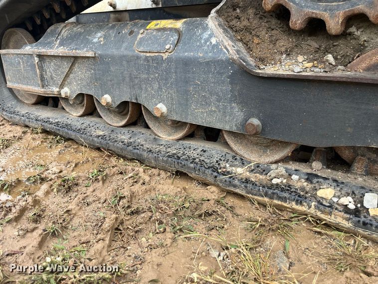 image for item FG0750 2019 Bobcat T630 Farm Tough Special Edition tracked skid steer loader
