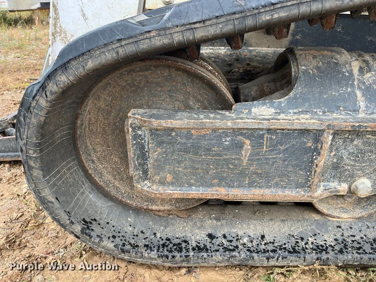 image for item FG0750 2019 Bobcat T630 Farm Tough Special Edition tracked skid steer loader
