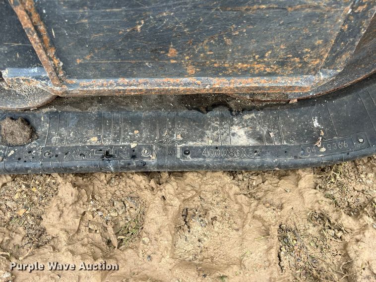 image for item FG0750 2019 Bobcat T630 Farm Tough Special Edition tracked skid steer loader