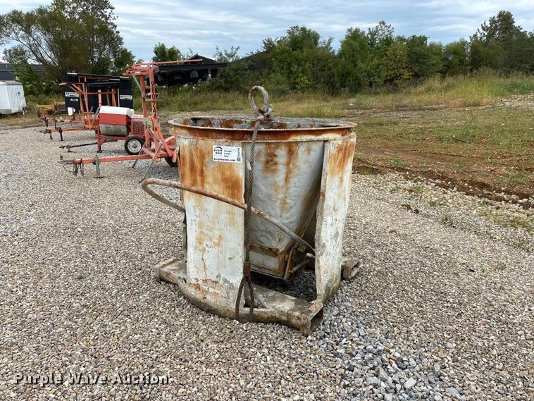 image for item FG0754 Concrete bucket