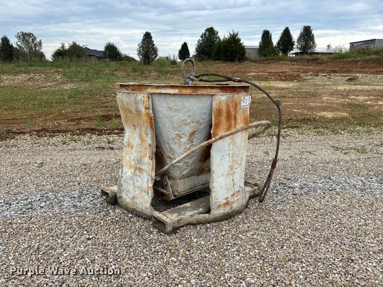image for item FG0754 Concrete bucket
