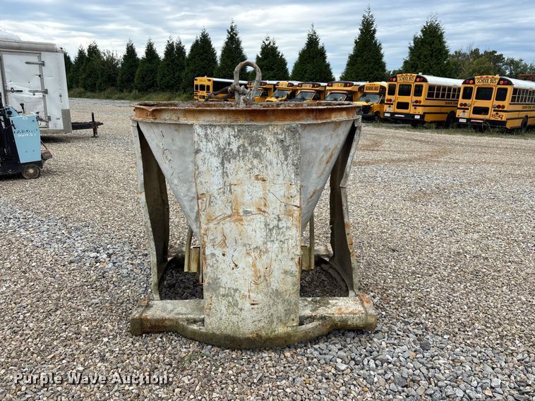 image for item FG0754 Concrete bucket
