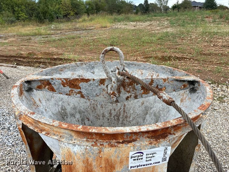 image for item FG0754 Concrete bucket