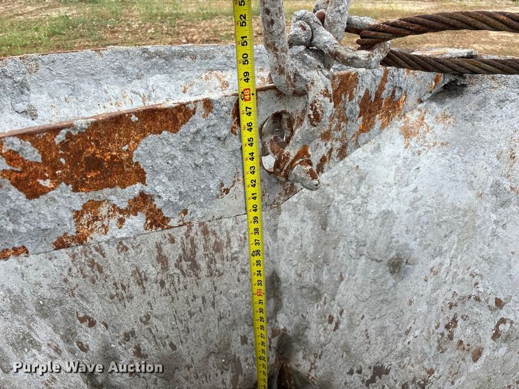 image for item FG0754 Concrete bucket